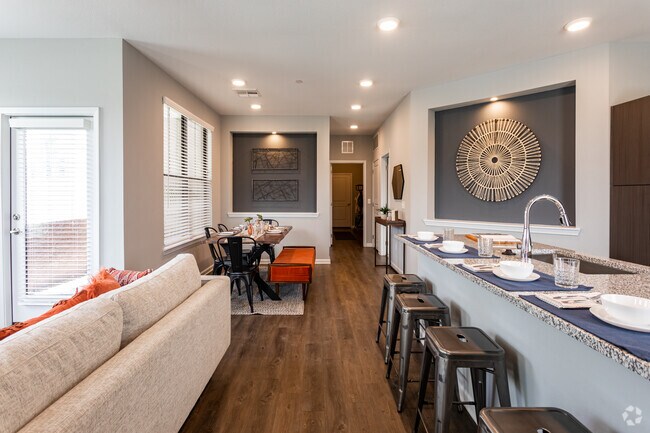 Interior Photo - Vivace at Gateway Place