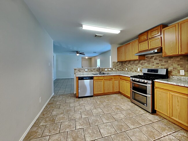 Foto del edificio - 8111 Villandry Ln