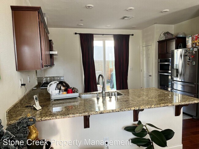 Foto del edificio - 3 br, 2.5 bath House - 3 Bannock Glen Pl.