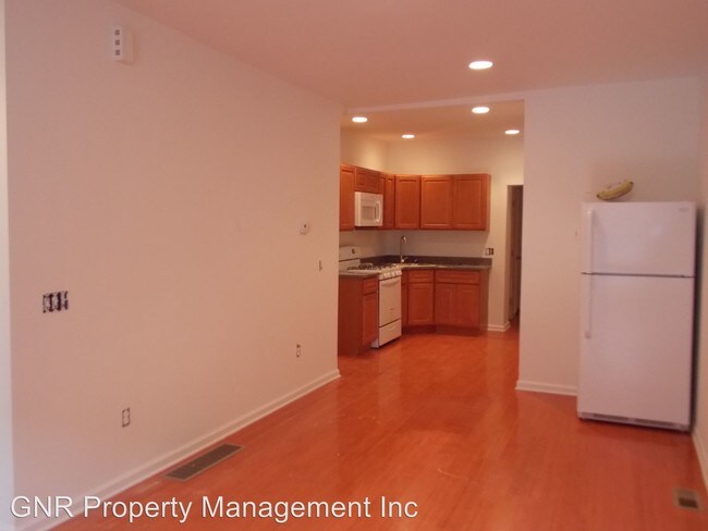 Building Photo - 918 N 45th St