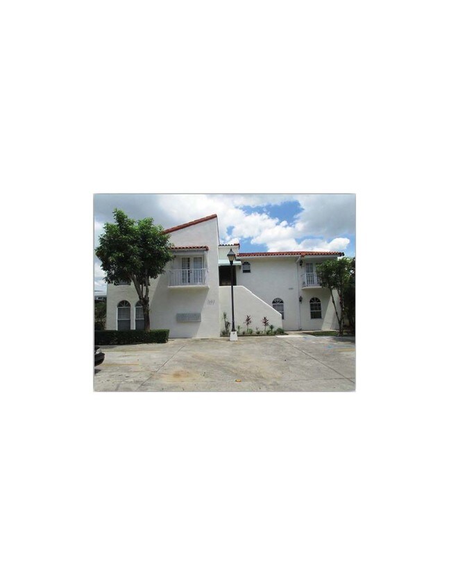 Primary Photo - 1353 NW 1st St