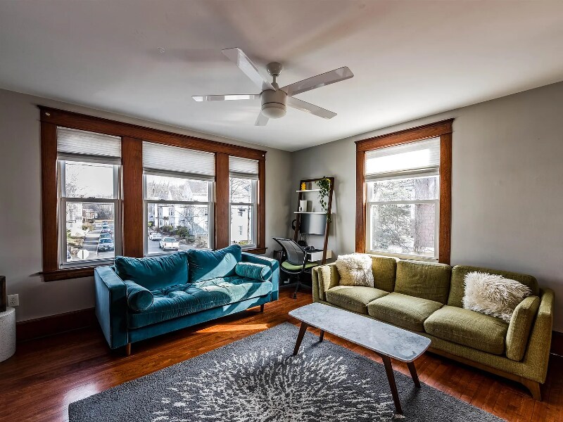 Foto principal - 232 Conant St