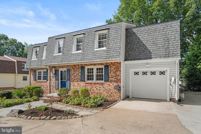 Building Photo - 10429 Headly Ct