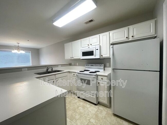 Building Photo - 1113 Chenille Dr