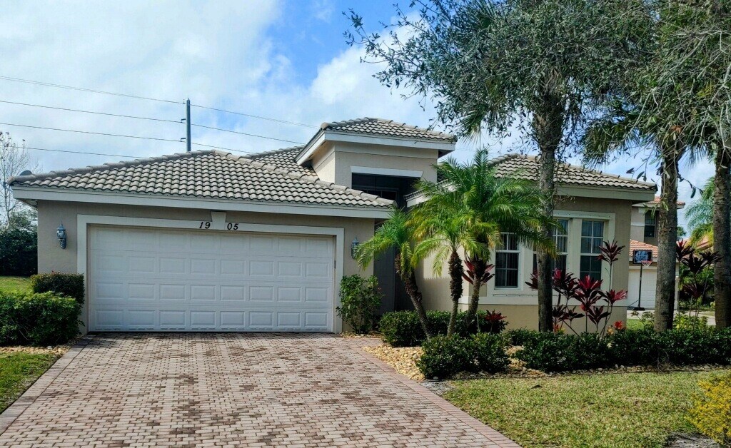 1905 Grey Falcon Cir SW, Vero Beach, FL 32962 House Rental in Vero