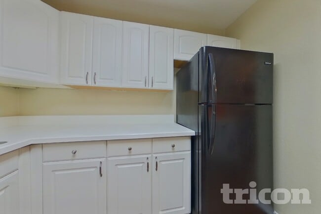 Building Photo - 5536 Dunson Dr