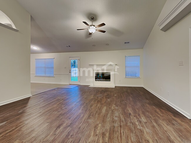 Building Photo - 162 Belle Grove Dr