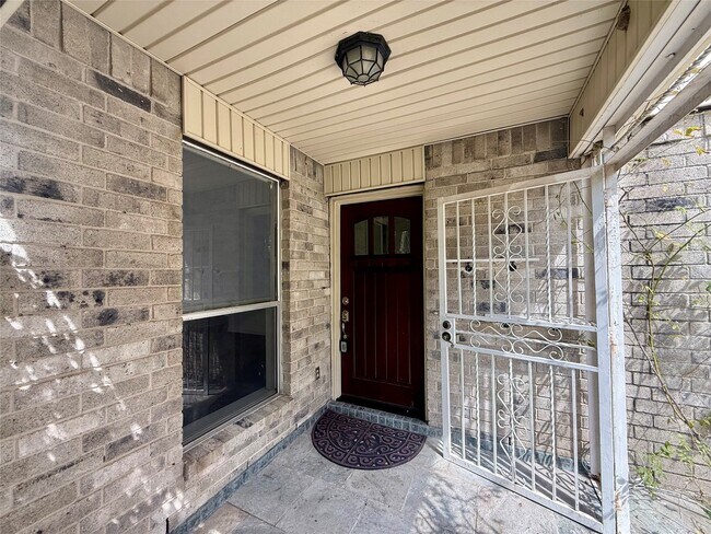 Foto del edificio - 13222 Pebblewalk Cir N