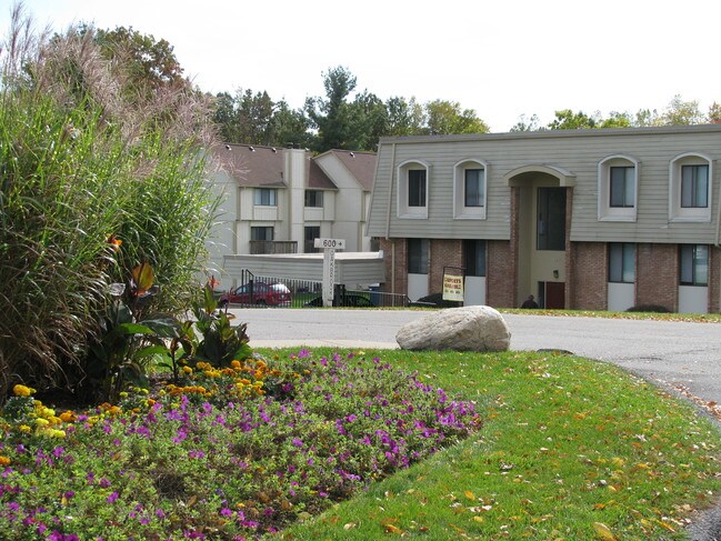 Building Photo - Arbors of Battle Creek