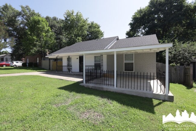 Building Photo - 4278 Mikewood Cove