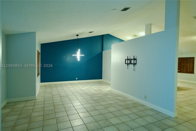 Building Photo - 9135 Southern Orchard Rd S