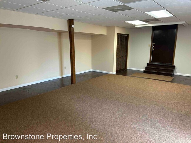 Foto del edificio - 3 br, 1 bath House - 2202 Hollins Mill Road