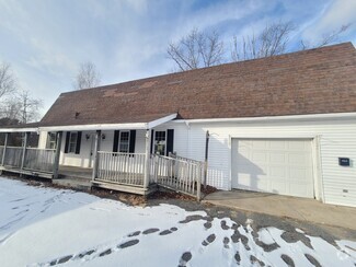 Building Photo - 462 Main St