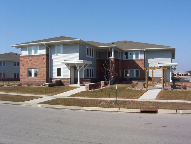 Building Photo - 2616 Stange Rd