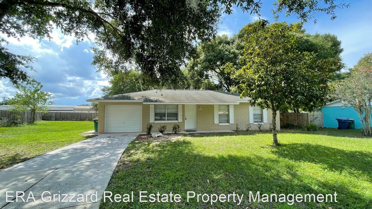 Primary Photo - 3 br, 1.5 bath House - 1175 Elm Ct.