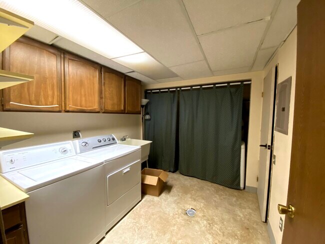 Laundry Room + Storage - 494 Sprucewood Rd