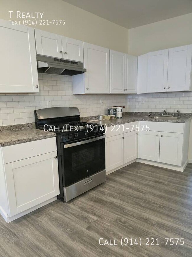 Foto del edificio - 369 Warburton Ave