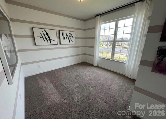 Foto del edificio - 4609 Stallings Brook Dr