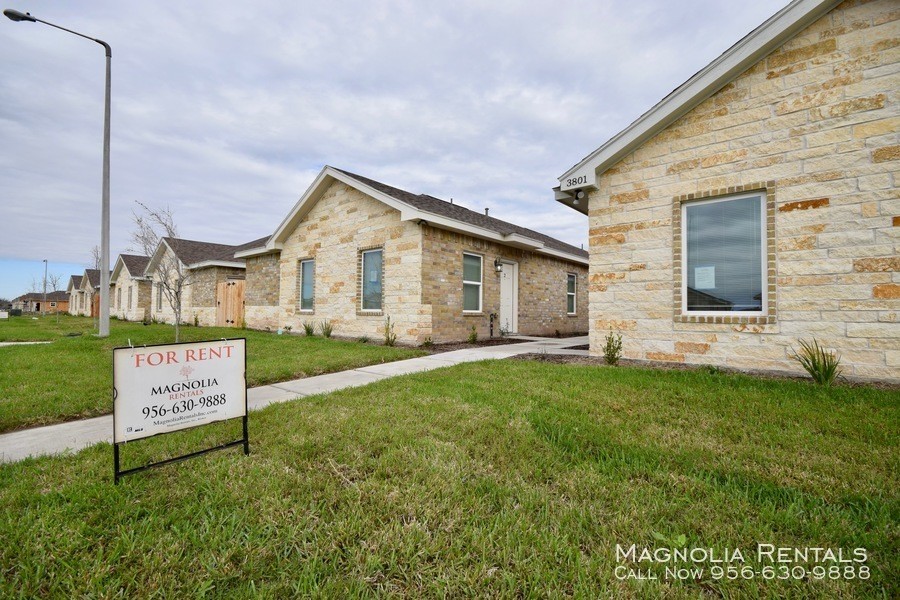 Primary Photo - Sprague Village Apartments