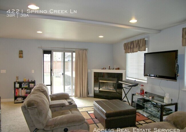 Foto del edificio - 4221 Spring Creek Ln