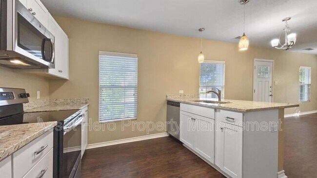 Foto del edificio - 813 S Coulter Dr