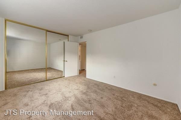 Building Photo - 2512-2514 Larkspur Ln