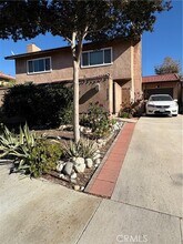 Building Photo - 1132 Cll Adra