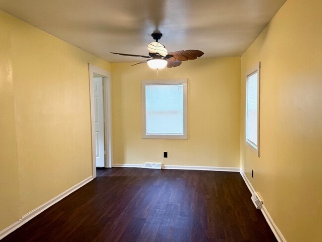 Building Photo - 1610 Goldenrod Terrace