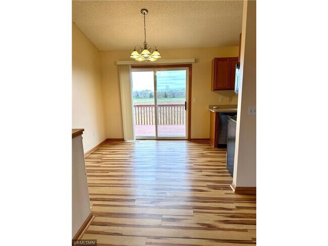 Foto del edificio - 2027 Brittany Ct