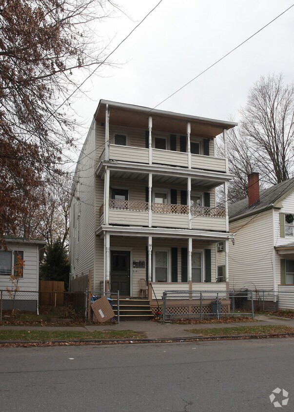 60 Cedar St, Kingston, NY 12401 Apartments in Kingston, NY