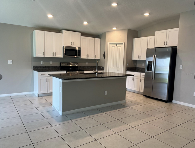 Building Photo - 12747 Weston Oaks Ln