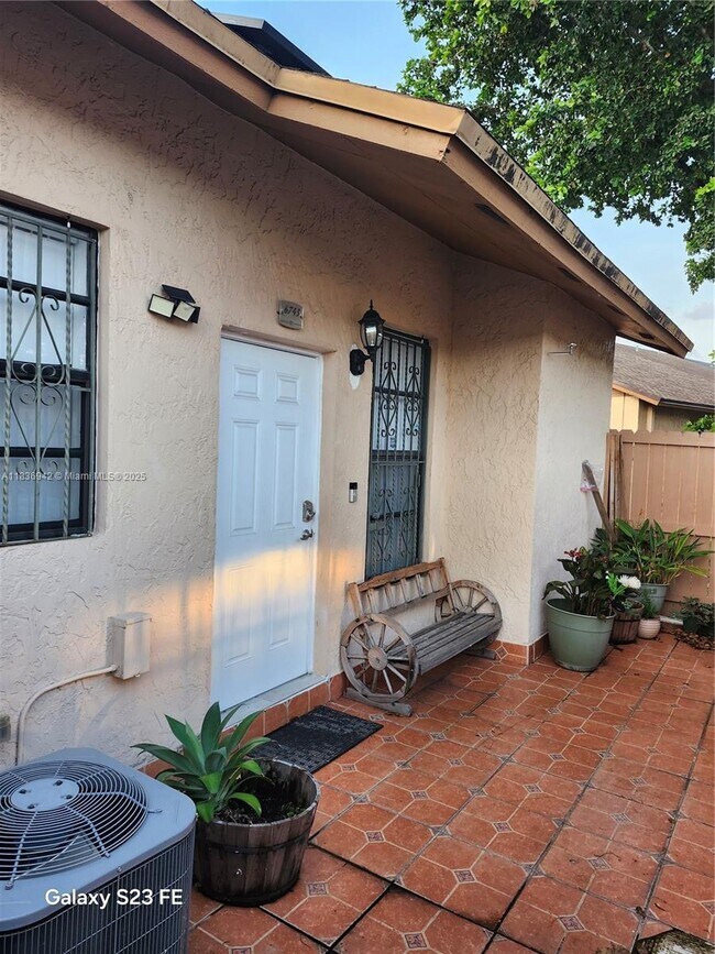 Foto del edificio - 6743 NW 192nd Ln