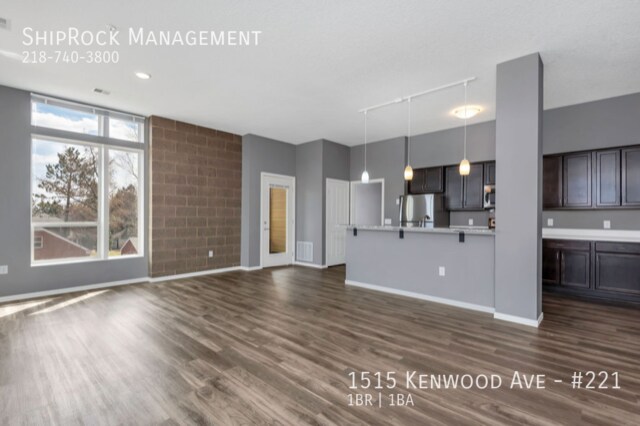 Foto del edificio - 1515 Kenwood Ave