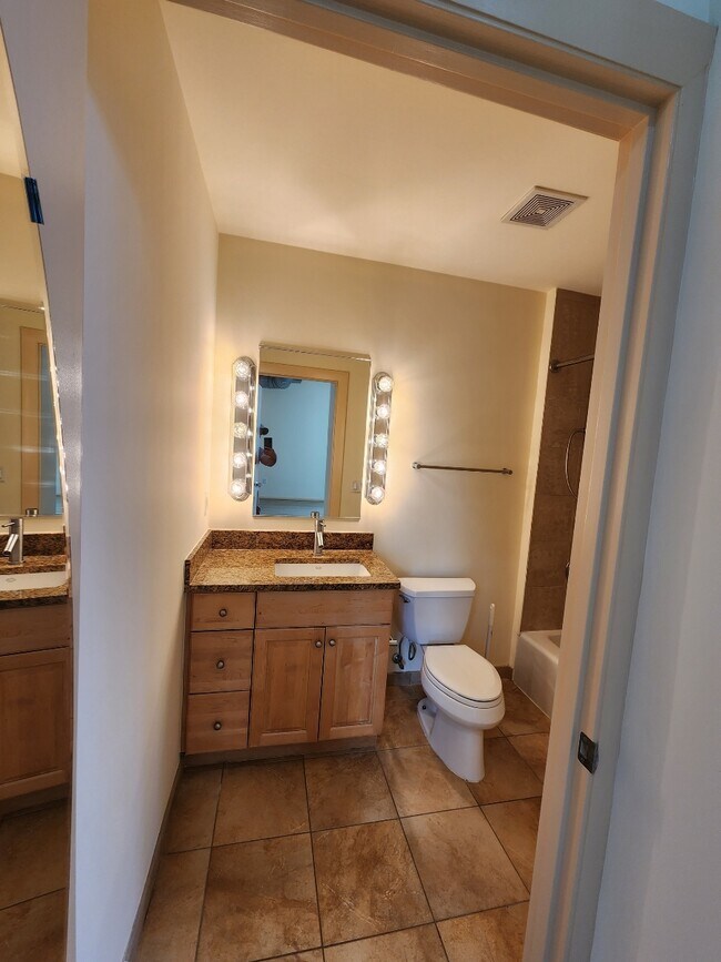 Foto del edificio - 811 4th St NW