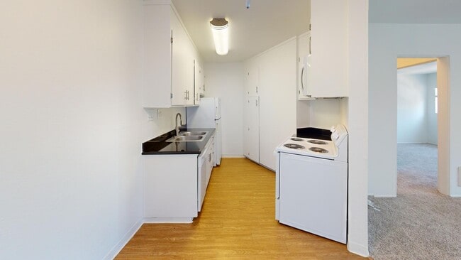 Photo - 1829 Lincoln Ave Apartment