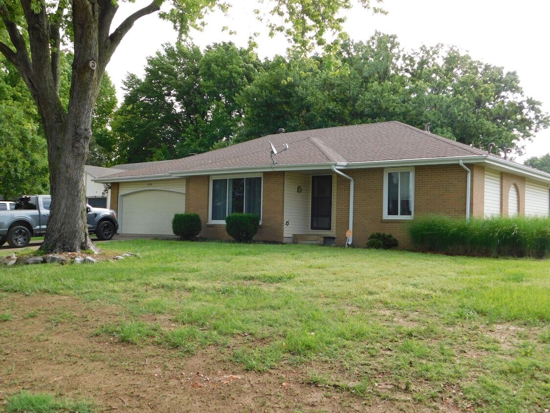 Foto principal - Large South Side Duplex