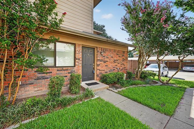 Foto del edificio - 5728 Cedar Creek Dr