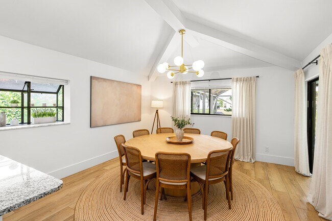 Foto del edificio - 13471 Barberry Dr