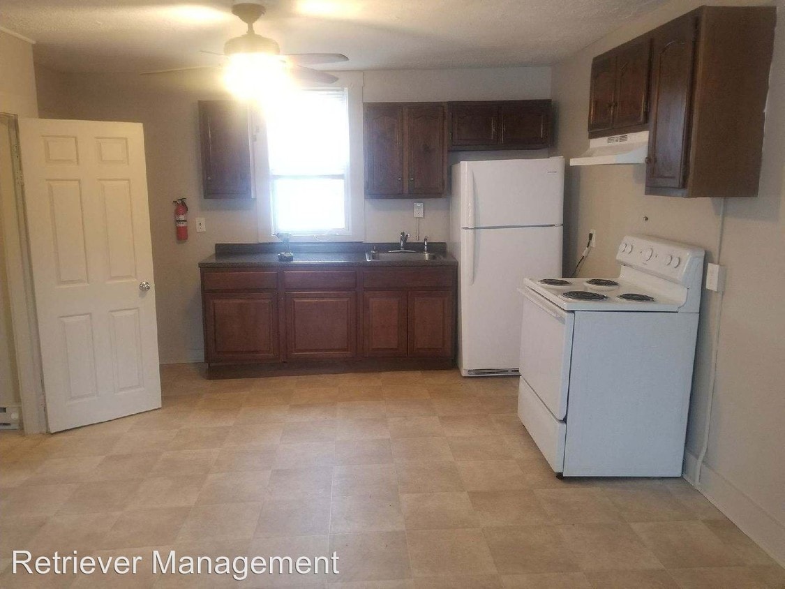 28 Crescent St, Pittsfield, NH 03263 Room for Rent in Pittsfield, NH