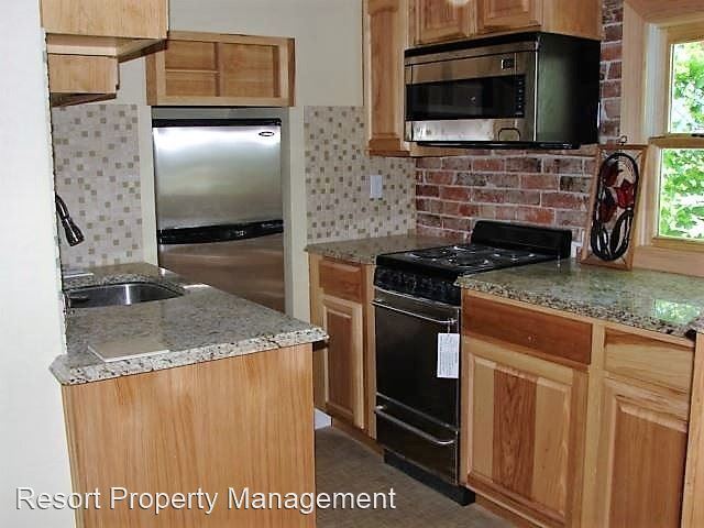 Building Photo - 1218 Sherman Ave