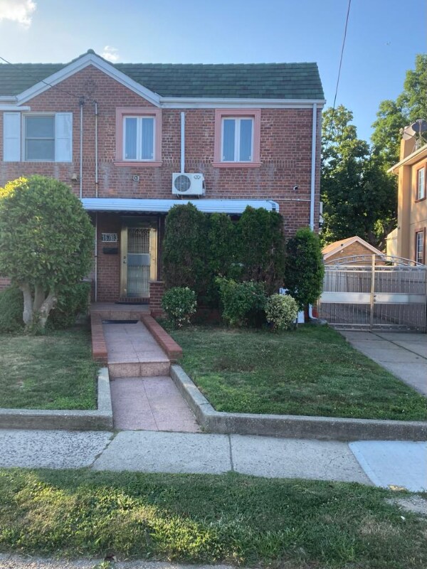 Primary Photo - 166-5 81st Ave
