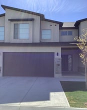 Building Photo - 1975 W Skyler Wy