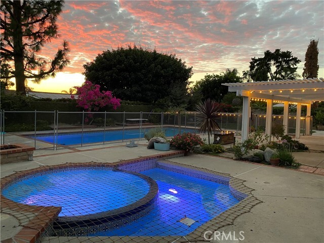 Foto principal - 10561 Fredrick Dr
