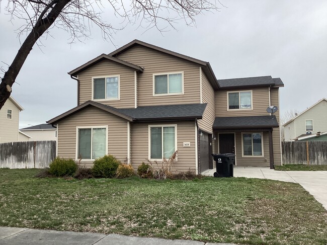 Building Photo - 1458 W 150 N