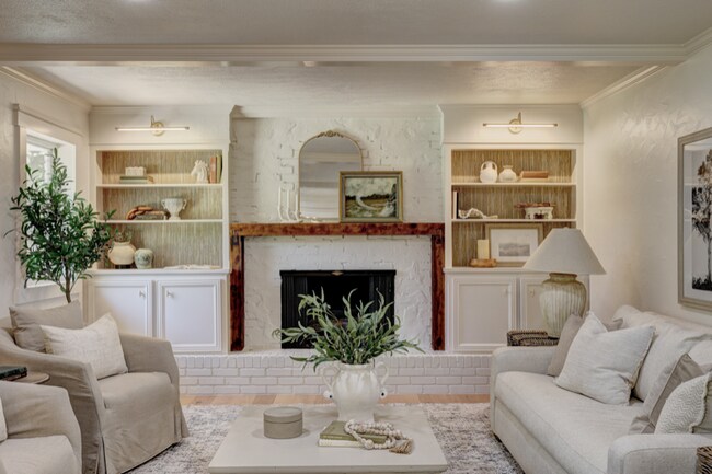 Foto del edificio - 3209 Brookhollow Rd