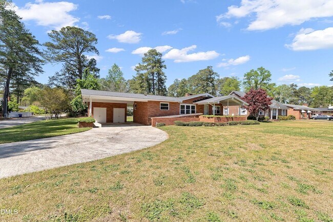 Foto del edificio - 1114 S 2nd St