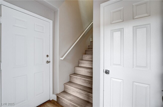 Building Photo - 1713 Sky of Red Dr