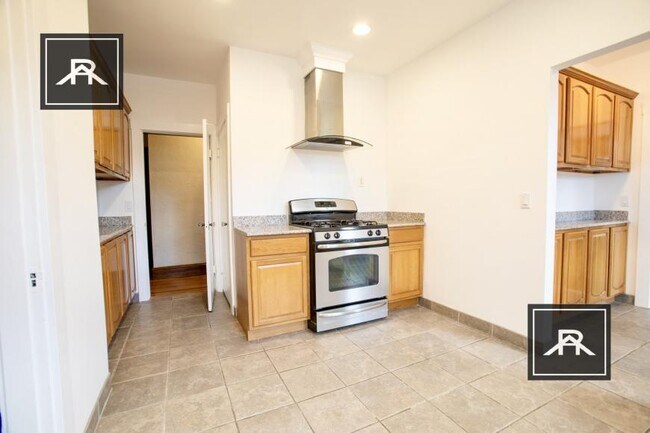 3 bedroom in Brighton MA 02135 - 3 bedroom in Brighton MA 02135 Apartment