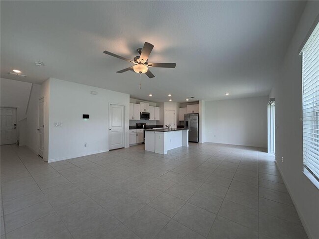 Building Photo - 156 Rose Bud Ln