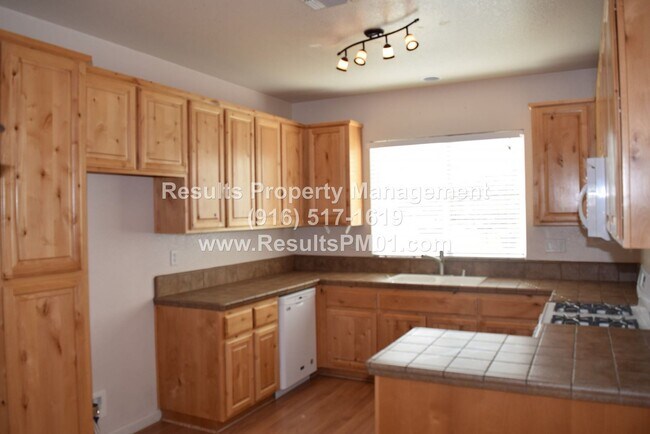 Foto del edificio - 3 br, 2.5 bath House - 1466 Grey Bunny Dr